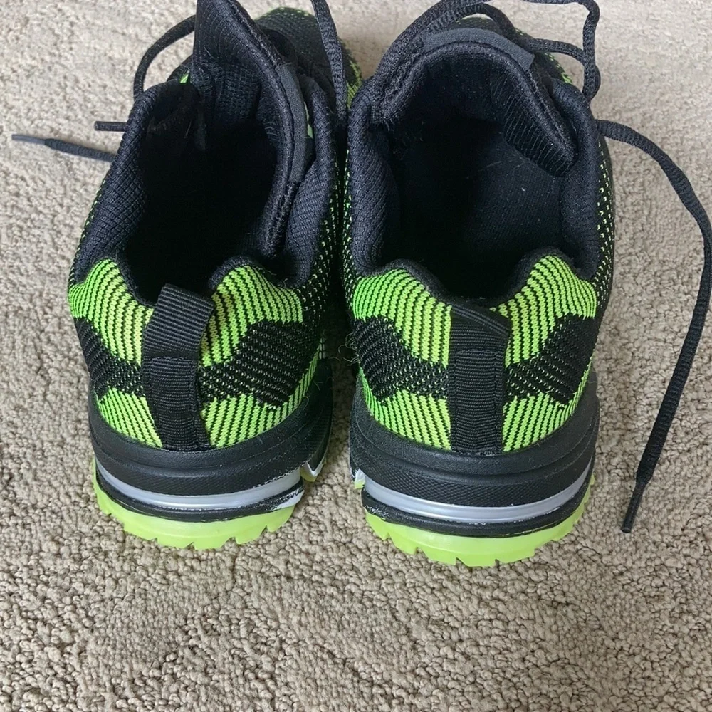 Keep Running green and black athletic comfortable shoes Size 9
